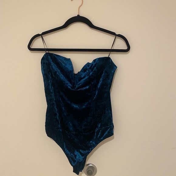 Fashionova suede strapless bodysuit - Picture 14 of 14